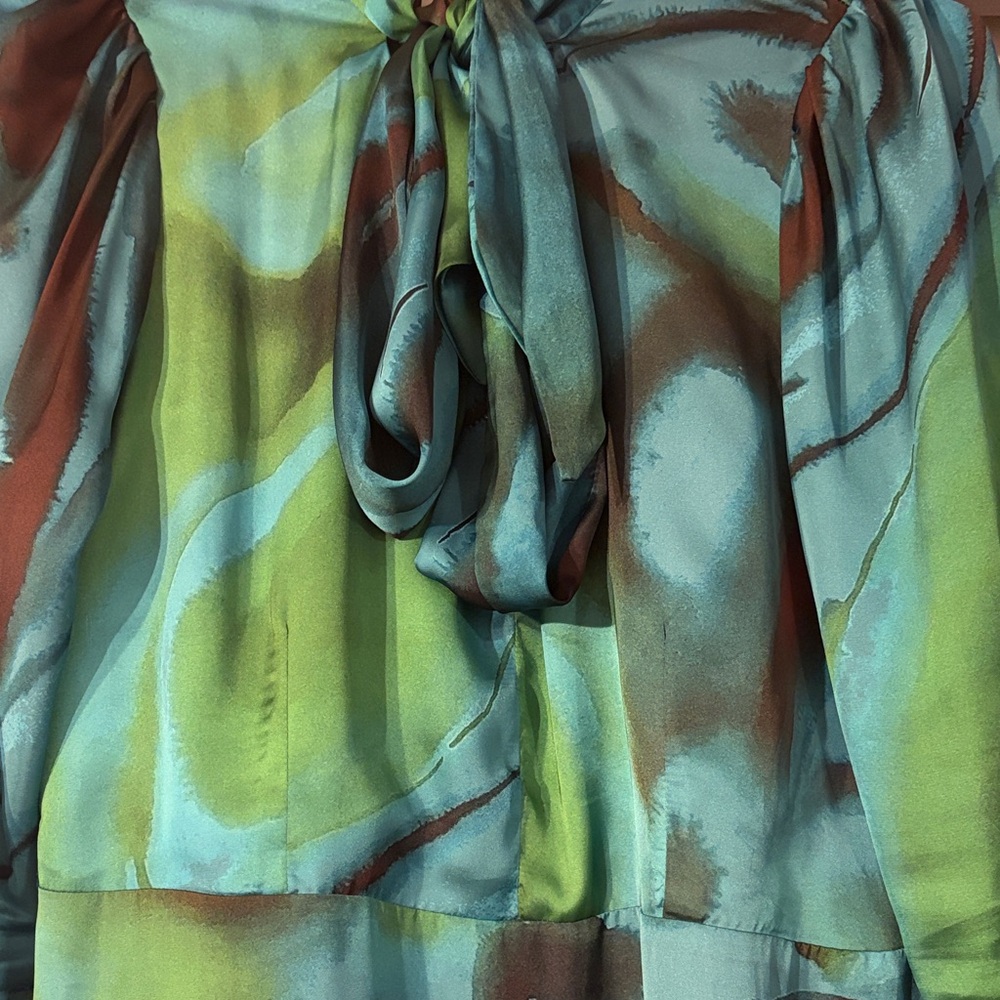 Designer Milva.Mi Tie-Neck Long Sleeve Green & Blue Swirl Midi Dress NWOT! - Picture 2 of 3